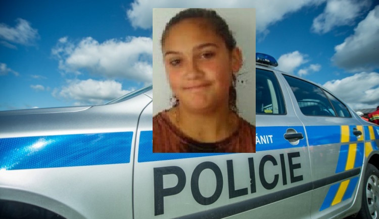  Čtrnáctiletá dívka se nevrátila z vycházky v Janštejně. Na ruce má zhojené jizvy a tetování 