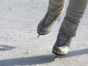 V Pelhřimově se bude do konce ledna bruslit na umělém ledu na Masarykově náměstí