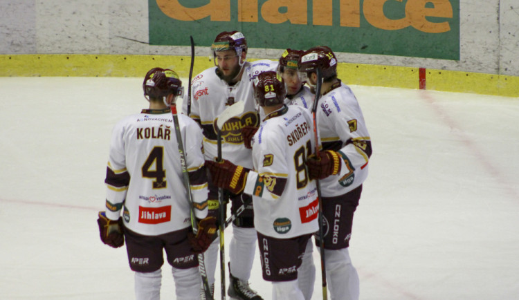 Divoký duel ve Frýdku-Místku nakonec ovládla Dukla, uspěla v samostatných nájezdech