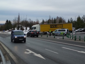 FOTO: Dálnice D1 je na Pelhřimovsku po noční uzavírce opět průjezdná