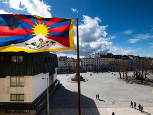 ANKETA: Na jihlavské radnici bude opět vlát tibetská vlajka