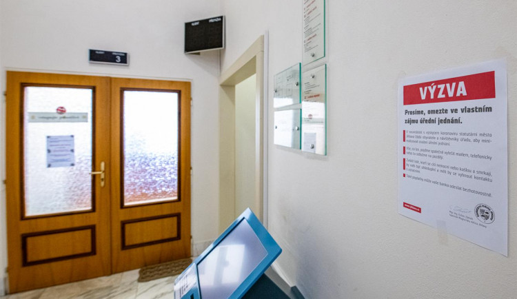 Magistrát města Jihlavy vyzývá obyvatele, aby minimalizovali cestu na úřad