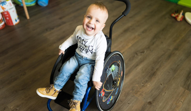 Adámek Charmosta dostane potřebný lék 