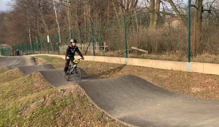 Město Jihlava chystá u řeky stavbu adrenalinového pumptreku. Hotový by měl být za rok