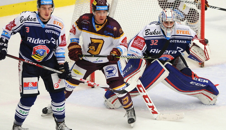 S příchodem Krenželoka je obrana Dukly kompletní, tým naopak opouštějí Anděl se Zemanem