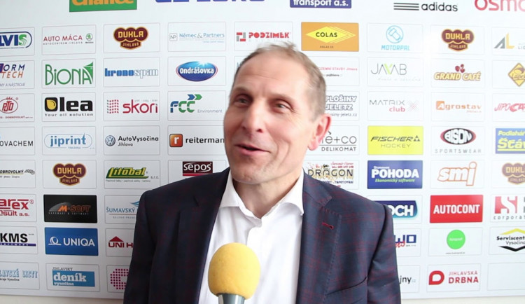 Během výstavby nové arény bude Dukla hrát v Pelhřimově. Na postup do extraligy to proto nebude