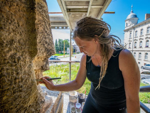 Na jihlavském náměstí se rekonstruuje pomník. Hotovo bude na konci prázdnin