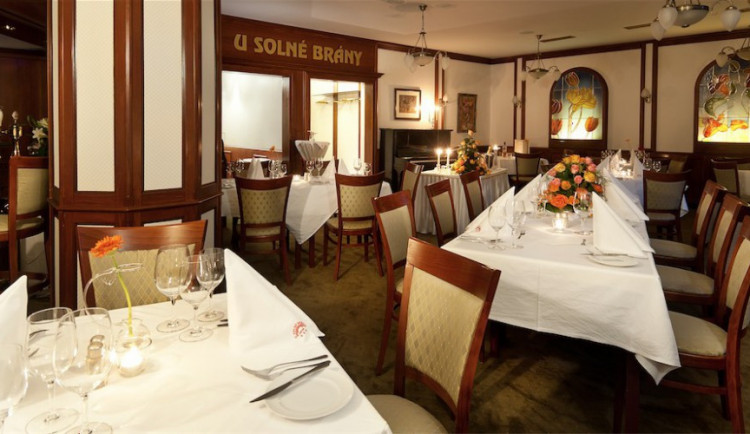 Ubytovací zařízení dostanou částečnou kompenzaci za koronavirus