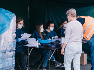 Na Vysočině přibylo od pondělí 14 lidí s covidem. Jeden další nakažený člověk zemřel