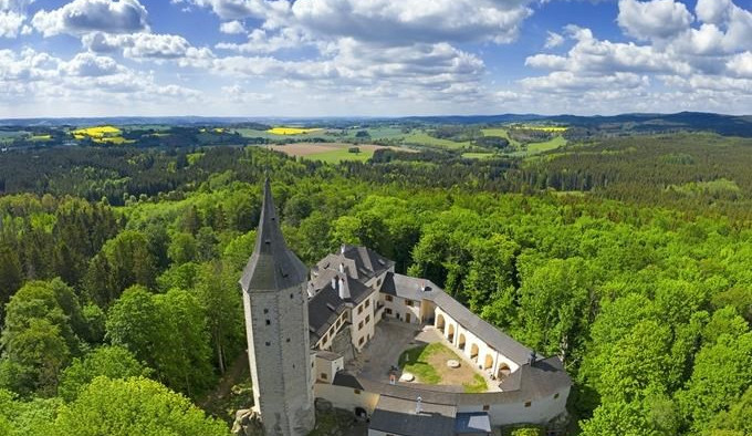 Na Vysočině táhne příroda i opravené památky. Například Roštejn zažívá rekordní návštěvnost
