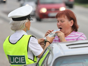 Více policistů na silnicích Vysočiny. Zaměří se i na chodce, cyklisty a malé školáky