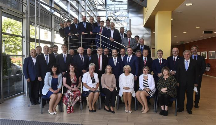 Zastupitelé Vysočiny se dnes sešli naposledy. Podpořili Horáckou arénu, proti úložišti se nepostavili 