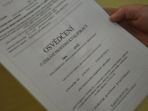 Větší šance na uplatnění po propuštění. Z pětice vězeňkyň ze Světlé jsou kadeřnice