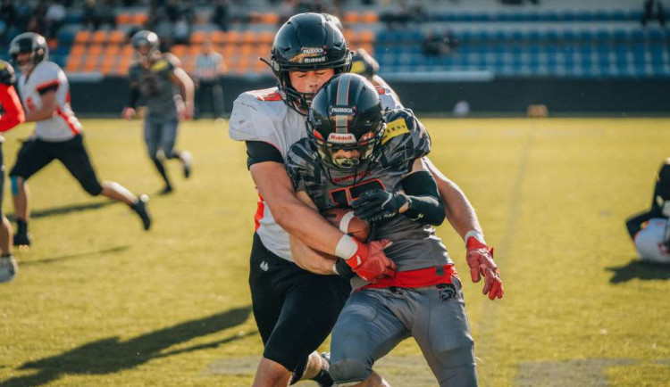 Gladiators opět suverénní, pražské Mustangy porazili 40:0 a vedou Paddock ligu