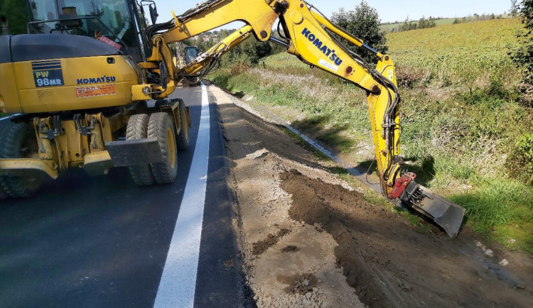 Čištění příkopu odvodnění