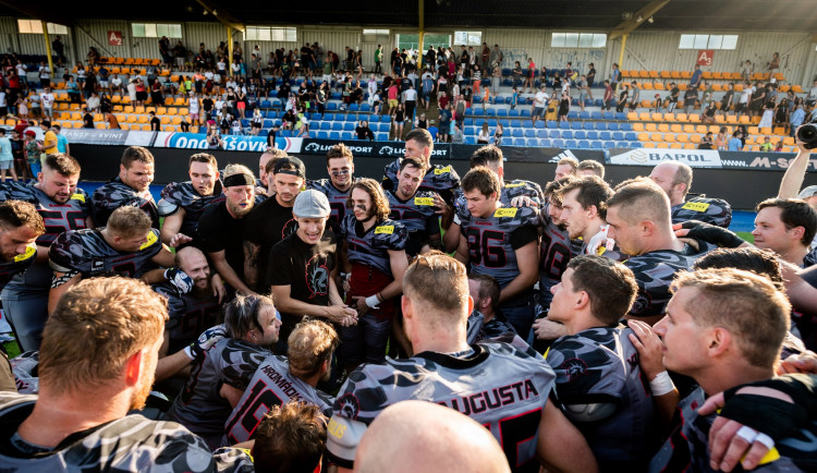 Bezchybná obrana dovedla Gladiátory k další jasné výhře, v Ústí nad Labem uspěli 27:0