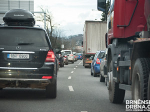 Lepší dostupnost z průmyslového centra. Při instalaci protihlukových stěn se otevře i starý sjezd na Pávov