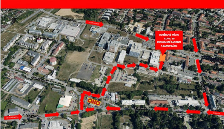 Odběrové místo na koronavirus se stěhuje. Do areálu nemocnice vjeďte z Rantířovské ulice