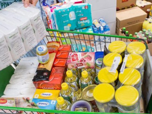 V kraji lidé darovali potraviny potřebným ve 12 obchodech. Sbírka i přes omezení probíhala dobře