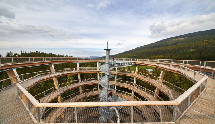 Krkonošská stezka nabídne novou adrenalinovou atrakci – pavoučí síť