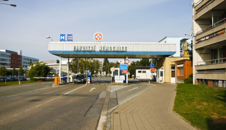 Pacienti FN HK chválí personál, nedostatky vidí v pokrytí Wi-Fi