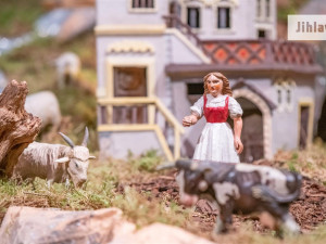 Vánoce v jihlavském kostele. Na Štědrý den se lidem ukáže ručně vyřezávaný betlém