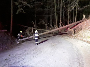Vysočinu potrápil silný vítr. Některé silnice musely být uzavřeny