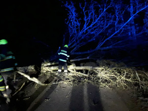 Vysočinu potrápil silný vítr. Některé silnice musely být uzavřeny