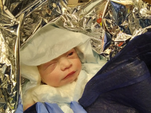 První „sanitkové“ miminko Vysočiny roku 2021: Viktor se narodil v sanitce, na půli cesty do porodnice