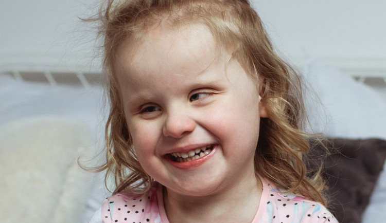 Čtyřletá Tinka z Jihlavy