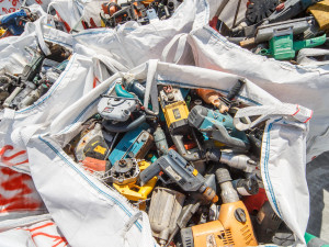 Jihlavský závod Enviropol dokáže planetě uspořit obrovské množství vody i ropy