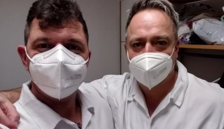 Václav Paletář (vlevo) s kolegou