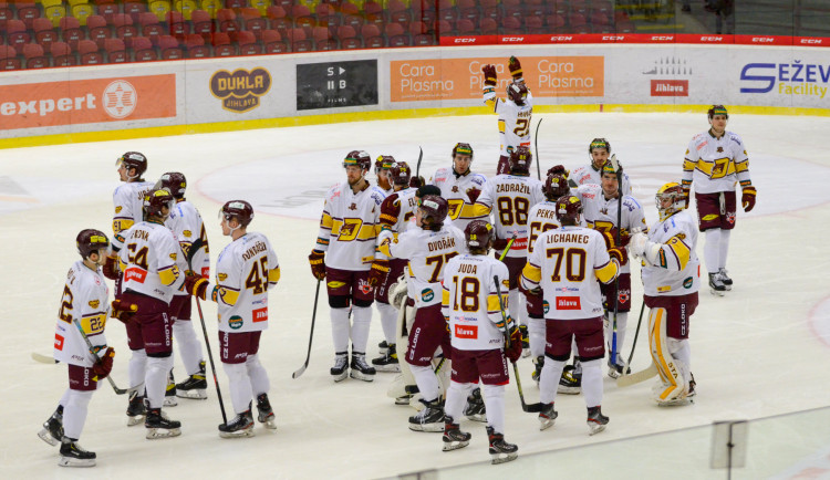 Dukla vedla nad Kladnem o tři góly, nakonec uspěla až po samostatných nájezdech