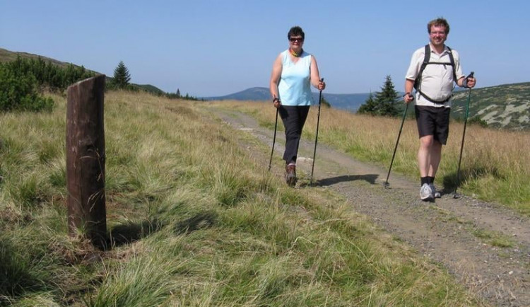 Návštěvnost Krkonoš byla vloni druhá největší od dob měření, kvůli návalu turistů trpí zvěř
