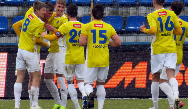 Penalta v závěru vzala dva body. Vysočina v jarní premiéře remizovala s Vyšehradem 1:1