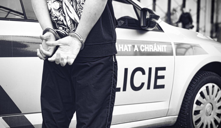 Chtěl krást alkohol, policisté mu naměřili skoro čtyři promile