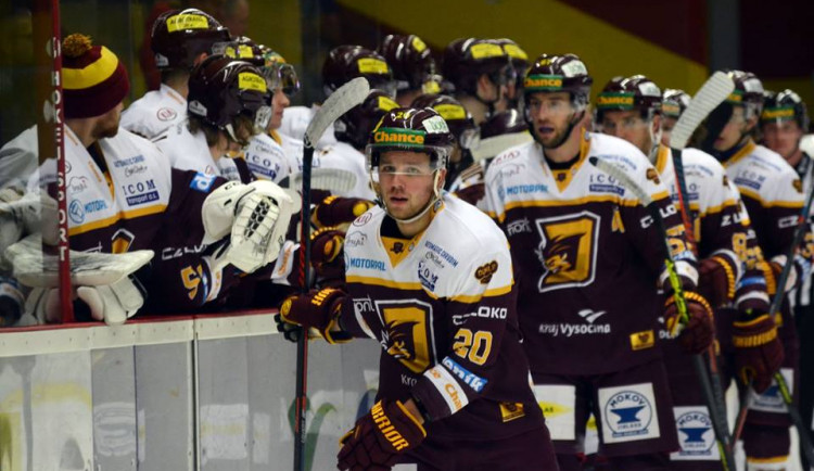 Dukla pod tlakem. V Litoměřicích šestkrát inkasovala a v sérii prohrává 2:1