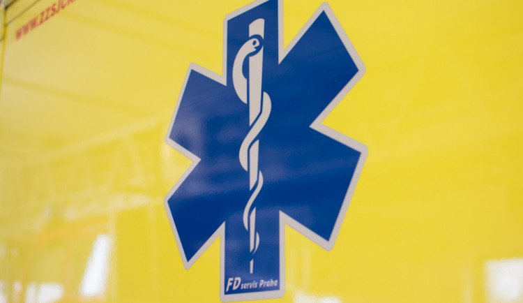 size4-16160903306556-152-tragicka-nehoda-ridice-na-zdarsku-po-narazu-do-stromu-tezkym-zranenim-na-miste-podlehl