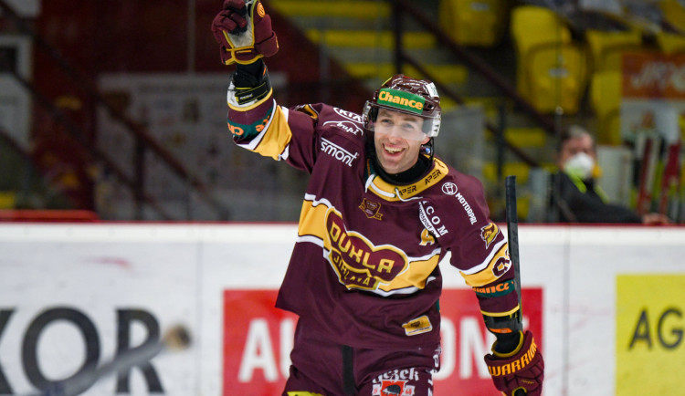 Hladký postup do finále. Dukla porazila Vsetín i počtvrté a o extraligu se utká s Kladnem