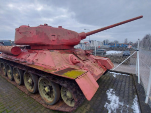 V rámci zbraňové amnestie byl na policii nahlášen tank
