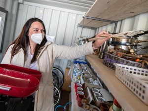 Leží vám doma nepotřebné drobnosti? Doneste je na nový jihlavský „blešák“
