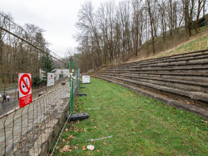 Pokračují opravy hlediště v letním kině. Promítání nebo jiné kulturní akce to nenaruší