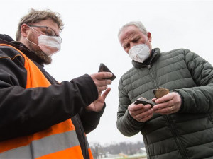 Stavba obchvatu Lukavce přinesla tajemství. Archeologové našli dosud neznámé nálezy ze středověku