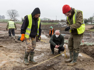 Stavba obchvatu Lukavce přinesla tajemství. Archeologové našli dosud neznámé nálezy ze středověku