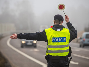 Policie bude dnes na stovkách míst v ČR měřit rychlost aut