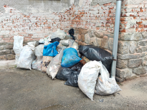 Jihlavu dobrovolně uklízelo skoro 600 lidí. Třeba i HC Dukla, knihovna nebo bedřichovští hasiči