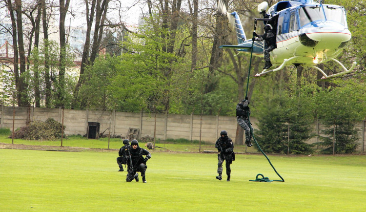 Staňte se na jeden den policistou