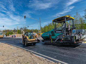 Dobrá zpráva. Na Romana Havelky už nejsou semafory, výjezd z obchodního centra tak zabere kratší dobu