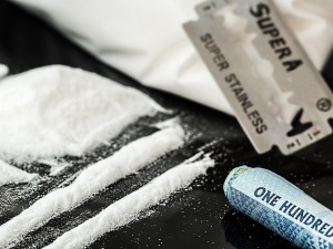 Jihlavští kriminalisté dopadli narkomana, který distribuoval pervitin. Zadrželi ho při převozu drogy