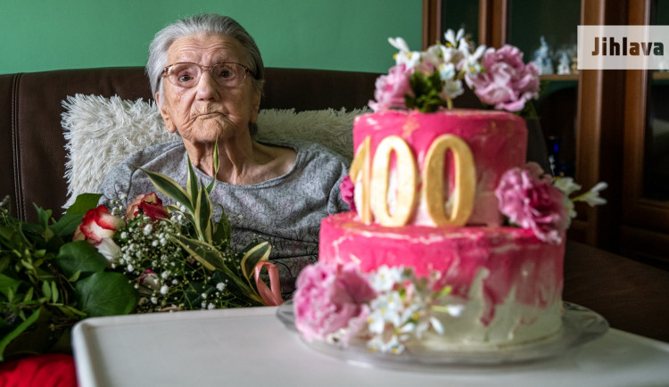 Krásné jubileum. Marie Kružíková z Jihlavy slaví 100 let